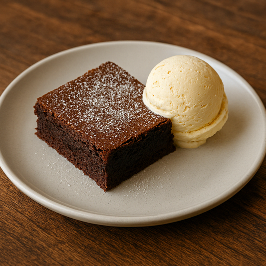 Chokoladebrownie med frit valg af is - per person